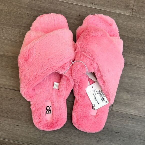 NWT BP Fluffy Soft Slippers Pink Prism XL Nordstrom - Picture 1 of 5